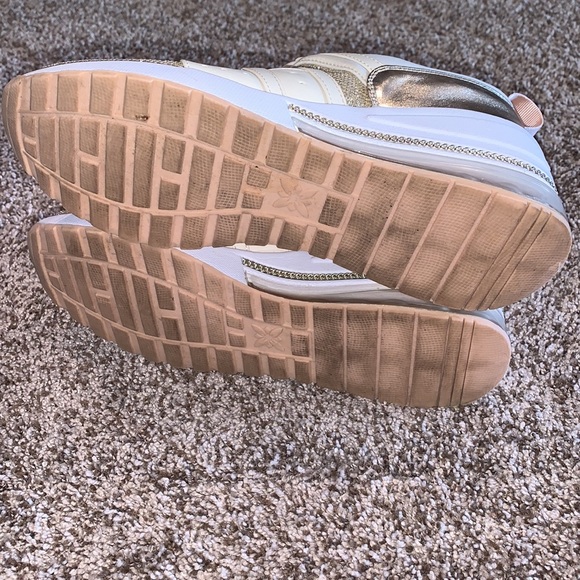 BCBGeneration Slip-On Sneakers - Waldi - Picture 7 of 10